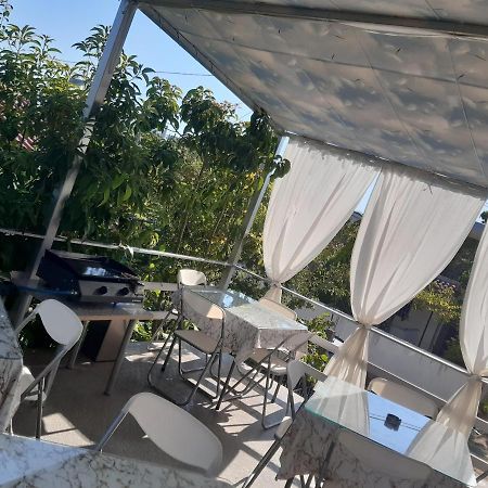 Collaku Apartment'S Vlore Exterior photo