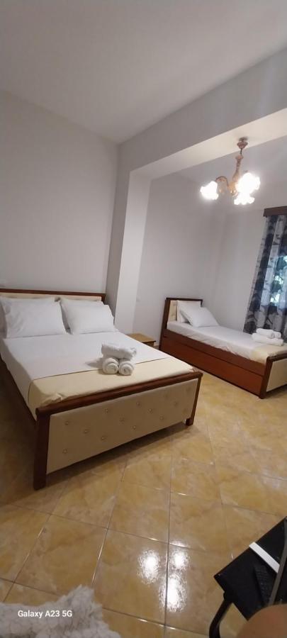 Collaku Apartment'S Vlore Exterior photo